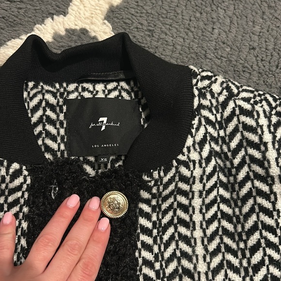 7 For All Mankind Black and White Mixed Media Sherpa Jacket - Picture 5 of 6